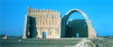 Palacio sasánida de Taq-i Kisra («Arco de Cosroes») en Ctesifonte