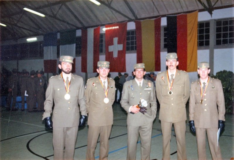Acto de entrega 1er oro 1989
