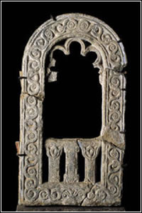 Celosía. Anónimo. ¿Siglos IX-X? 110 x 63 cm. Moreruela de Tábara (Zamora). Iglesia de San Miguel