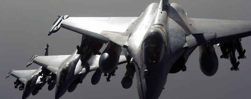 Des Rafale français volent vers leur cible en Syrie. (AFP, 27 septembre 2015)