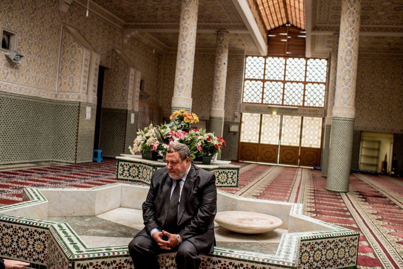 Khalil Merroun, de la mezquita Évry-Courcouronnes cerca de París. Credit Tomas Munita para The New York Times 