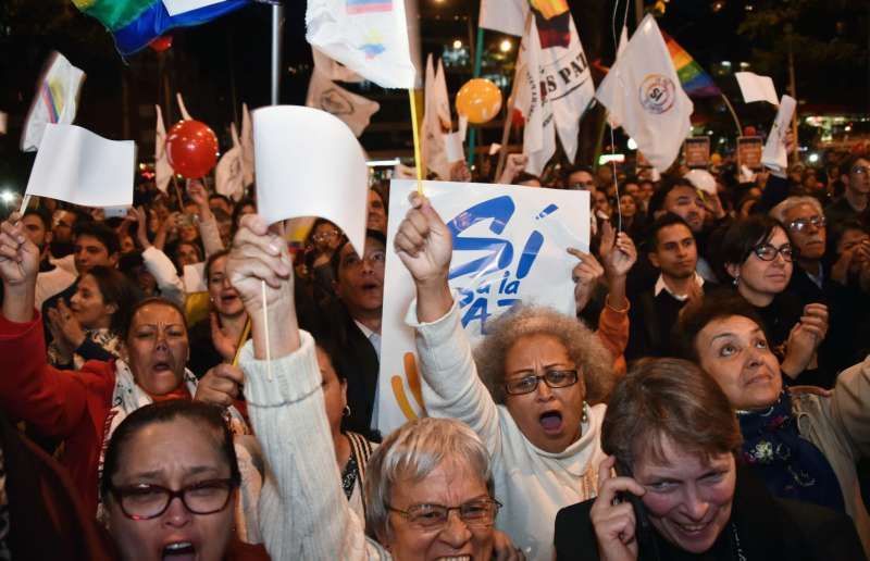 Decenas de colombianos celebraron el acuerdo final de paz entre el gobierno de Colombia y las Farc. Guillermo Legaria / Agence France-Presse — Getty Images