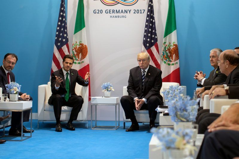 El presidente de México, Enrique Peña Nieto, con el presidente estadounidense Donald Trump durante el G20 en Hamburgo, Alemania, en julio Credit Stephen Crowley/The New York Times