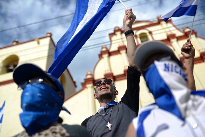 Manifestantes en la llamada Marcha de la burla contra el gobierno de Daniel Ortega y Rosario Murillo, en la ciudad nicaragüense de León, el 28 de julio. Credit Marvin Recinos/Agence France-Presse — Getty Images