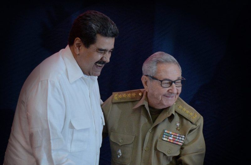 Nicolás Maduro y Raúl Castro en La Habana durante la cumbre de la Alianza Bolivariana para los Pueblos de Nuestra América de 2018. Credit Yamil Lage/Agence France-Presse — Getty Images