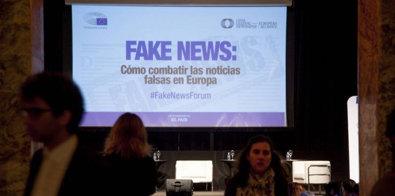 Foro sobre Fake News organizado en 2018 SANTI BURGOS
