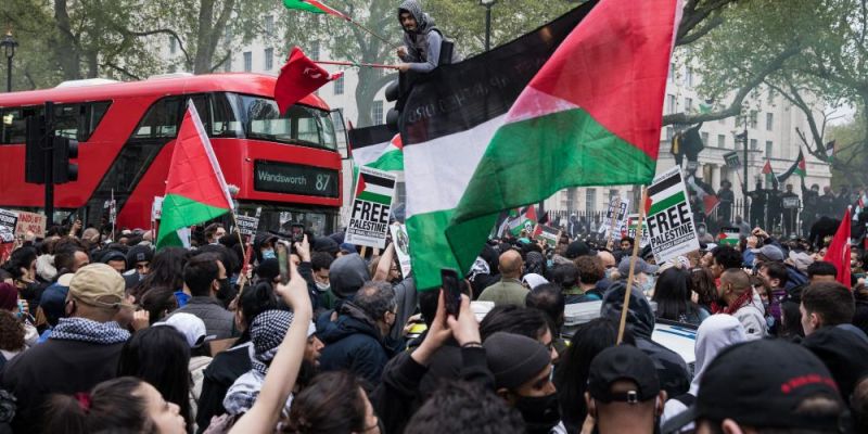 Thousands of people attend an emergency rally in solidarity with the Palestinian people outside Downing Street, on 11 May 2021 in London, United Kingdom. Photo by Mark Kerrison/In Pictures via Getty Images. 