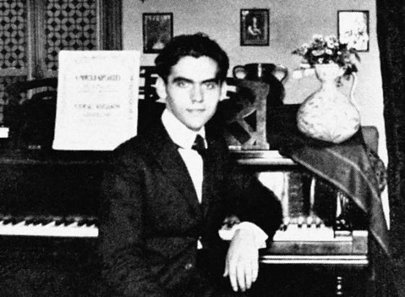 Federico García Lorca, retratado en 1919, a sus 20 años.Photo12/Universal Images Group / Getty Images