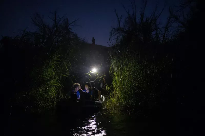 Migrants in Ciudad Miguel Aleman, Mexico, June 2022. Adrees Latif / Reuters
