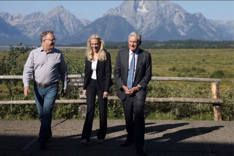 Jackson Hole: the New York Federal Reserve’s John Williams with Fed governor Lael Brainard and chair Jay Powell, who said: ‘We have got to get inflation behind us. I wish there were a painless way to do that’ © Jim Urquhart/Reuters