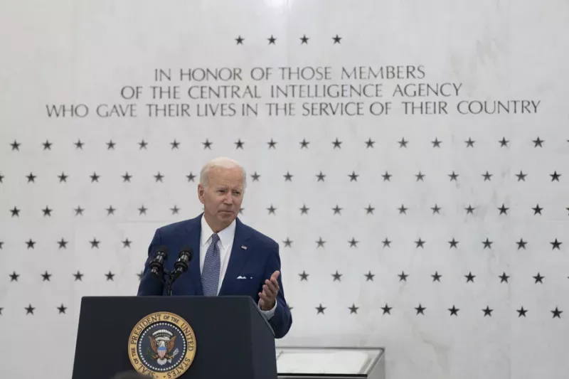 El Presidente Biden en la CIA.