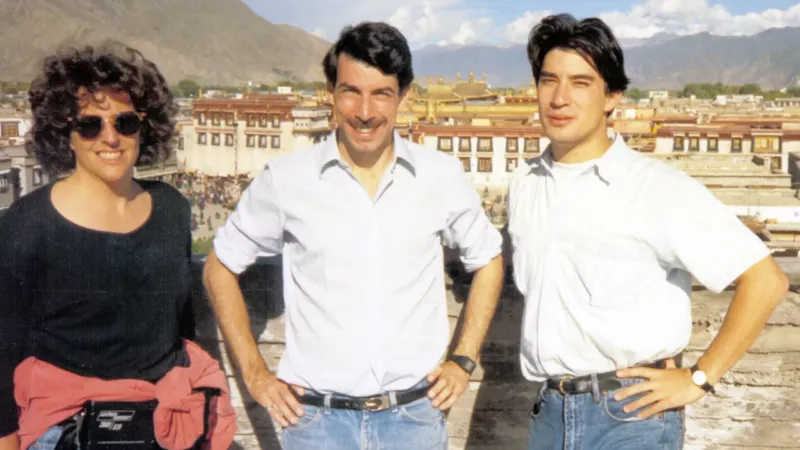 CNN camerawoman Cynde Strand, correspondent Mike Chinoy and soundman Mitch Farkas, in Lhasa, Tibet, 1988. Mike Chinoy