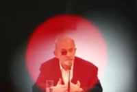 El escritor Salman Rushdie ofrece una rueda de prensa durante la Feria del Libro de Fráncfort, el pasado 20 de octubre.KAI PFAFFENBACH (REUTERS)
