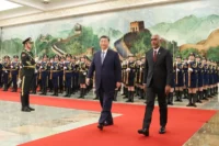 Chinese President Xi Jinping and Maldivian President Mohamed Muizzu, Beijing, January 2024. Cnsphoto / Reuters